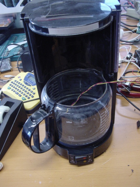 File:Tempcontroller 05 coffee pot.jpg